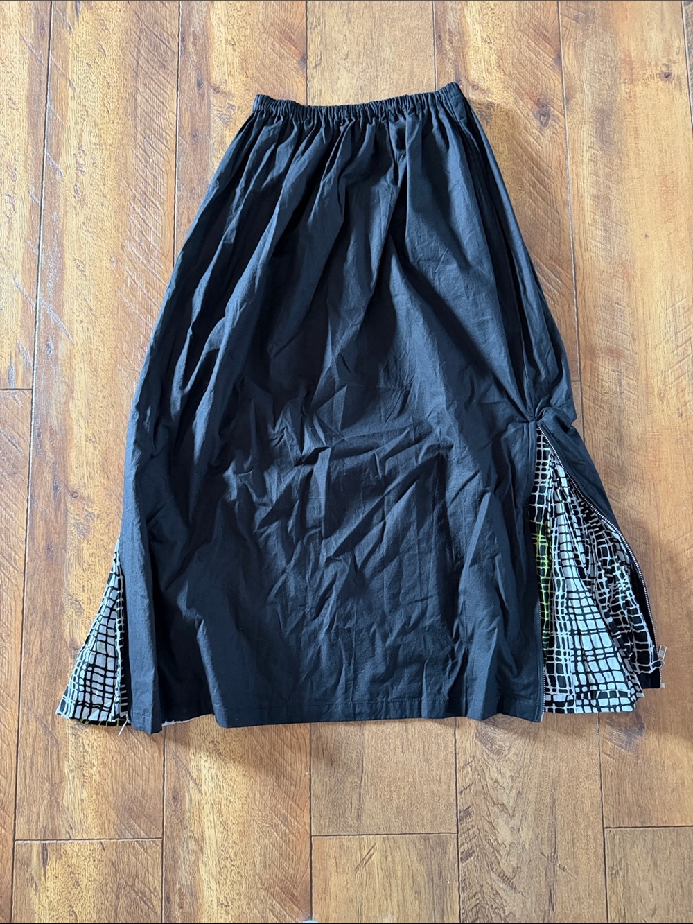 Kaliyana Skirt 1 Black 100% Cotton Side Zip Accents